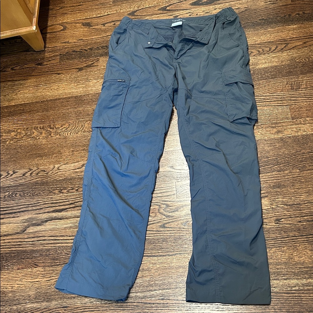 Columbia Men's Charcoal Cargo Pants